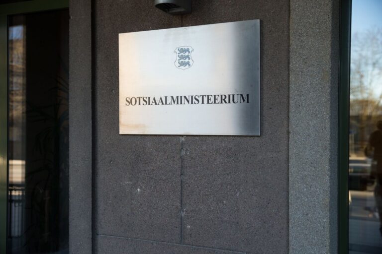 sotsiaalministeeriim janar keel