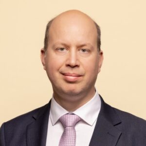 Igor Taro2